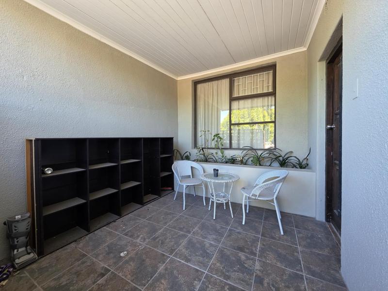 To Let 4 Bedroom Property for Rent in Blomtuin Western Cape